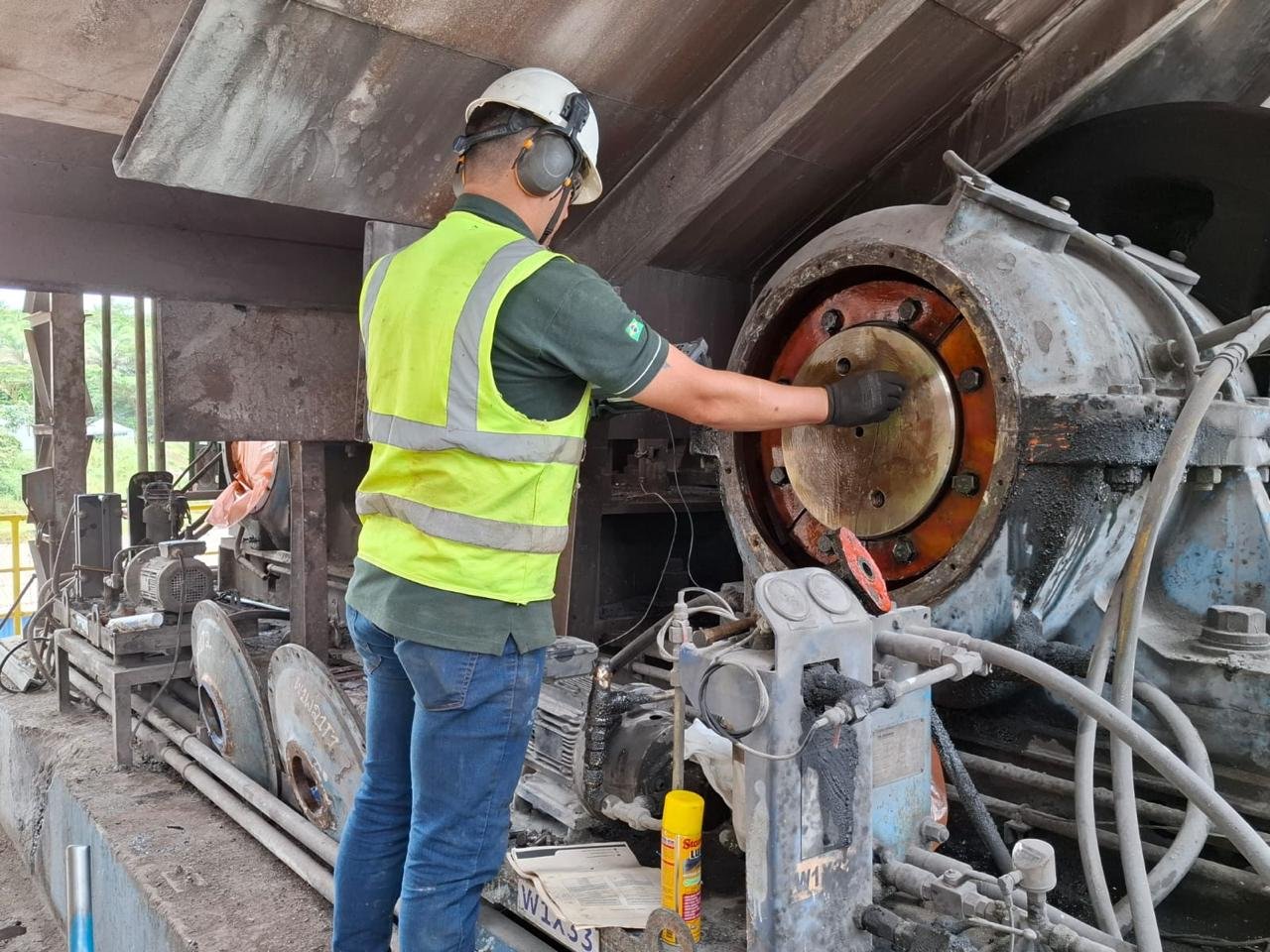 Técnico DBR Engenharia em inspeção industrial